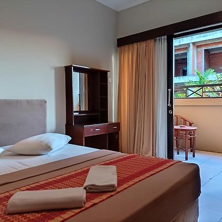 Sapta Petala Hotel Kuta  Exterior photo