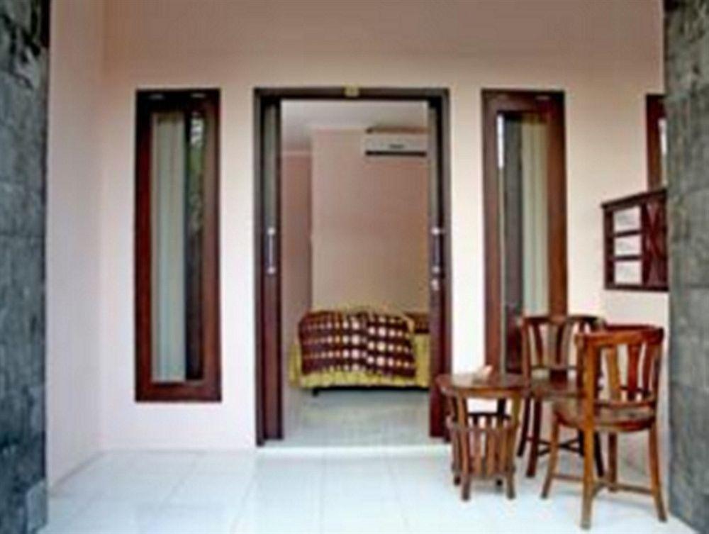 Sapta Petala Hotel Kuta  Exterior photo