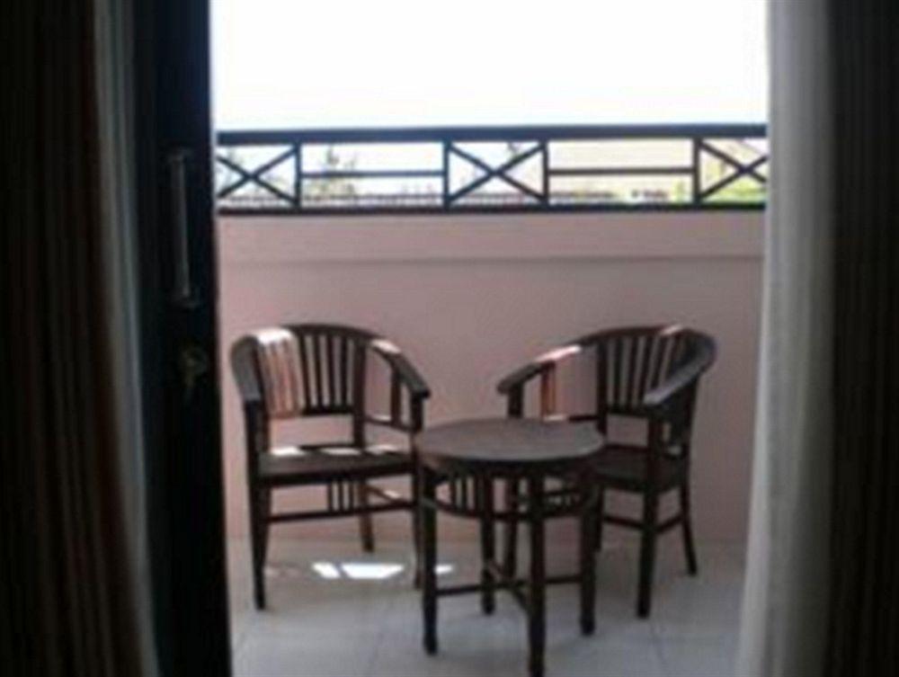 Sapta Petala Hotel Kuta  Exterior photo